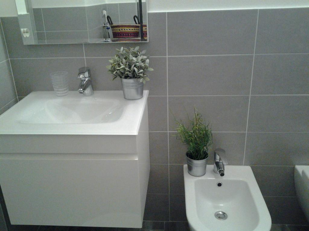 Apartment Via Carcano 13 *